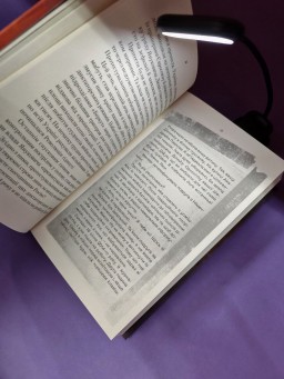 Лампа для чтения книг с зажимом (чёрная)